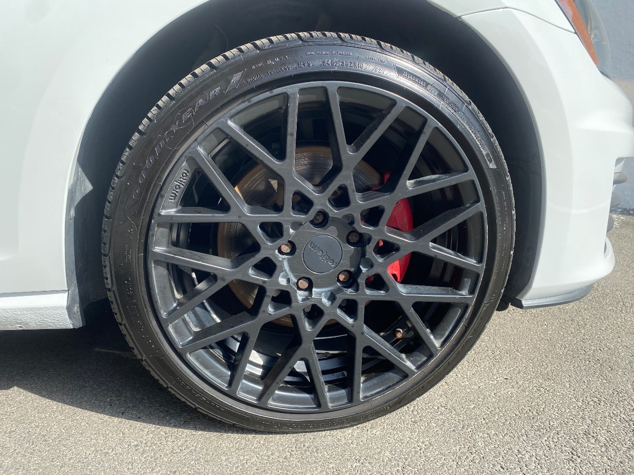 Volkswagen Golf GTI - фото 16