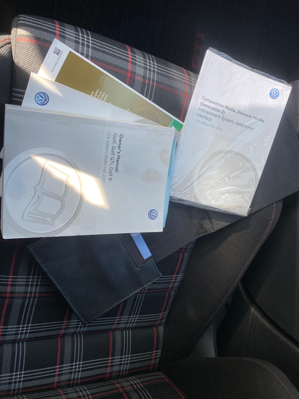 Volkswagen Golf GTI - фото 33