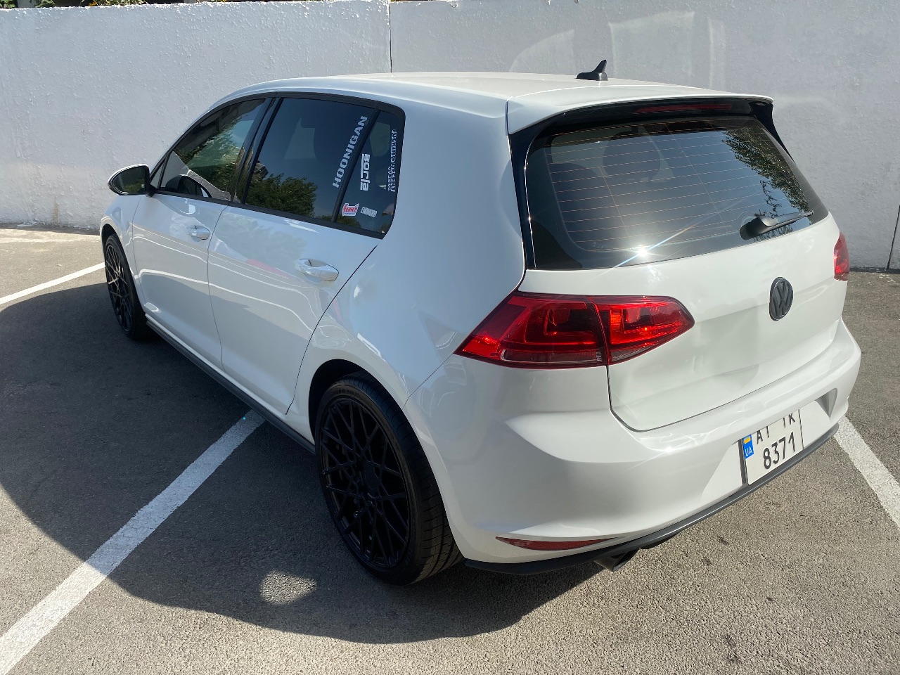 Volkswagen Golf GTI - фото 3