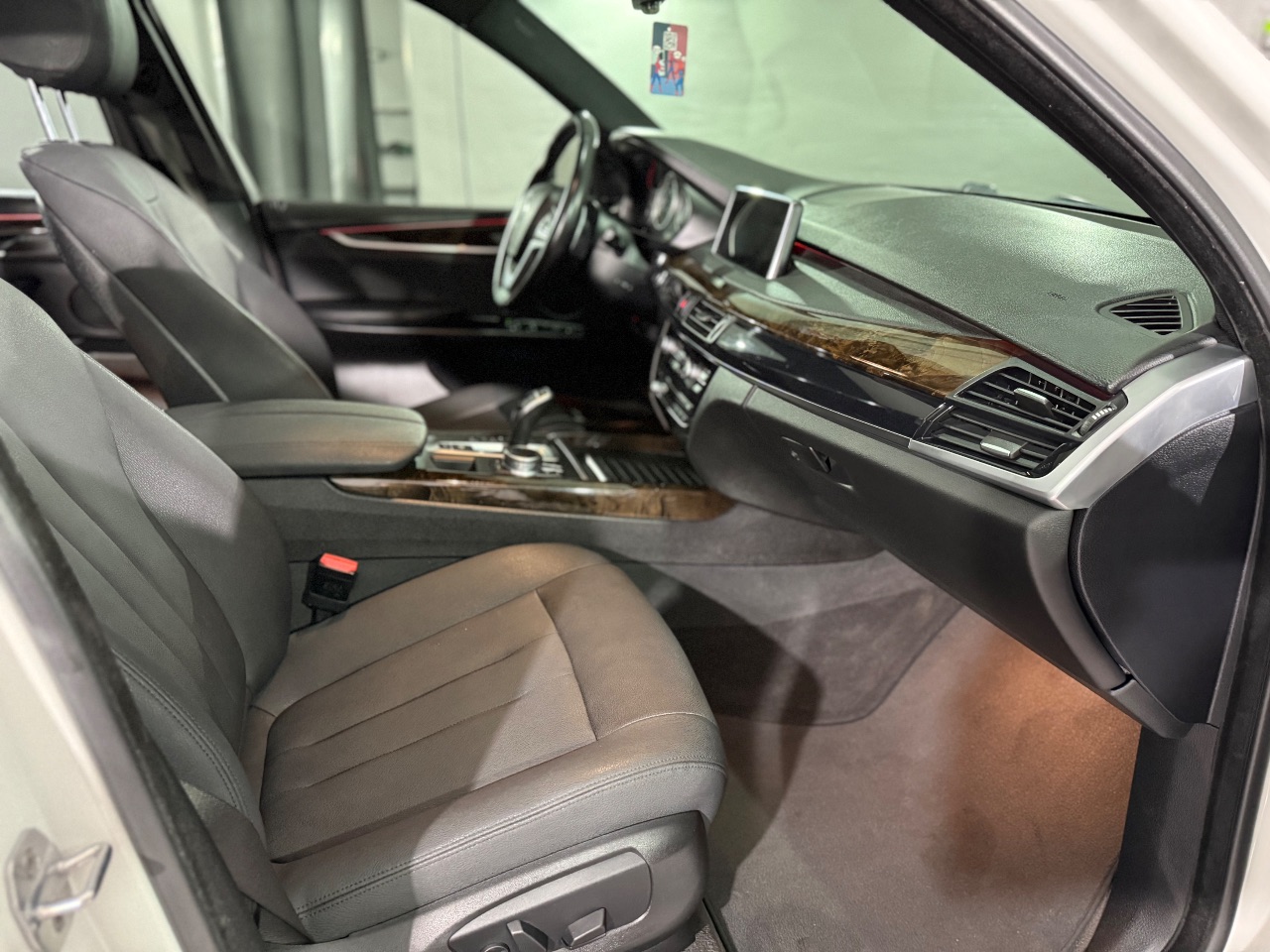 BMW X5 - фото 18