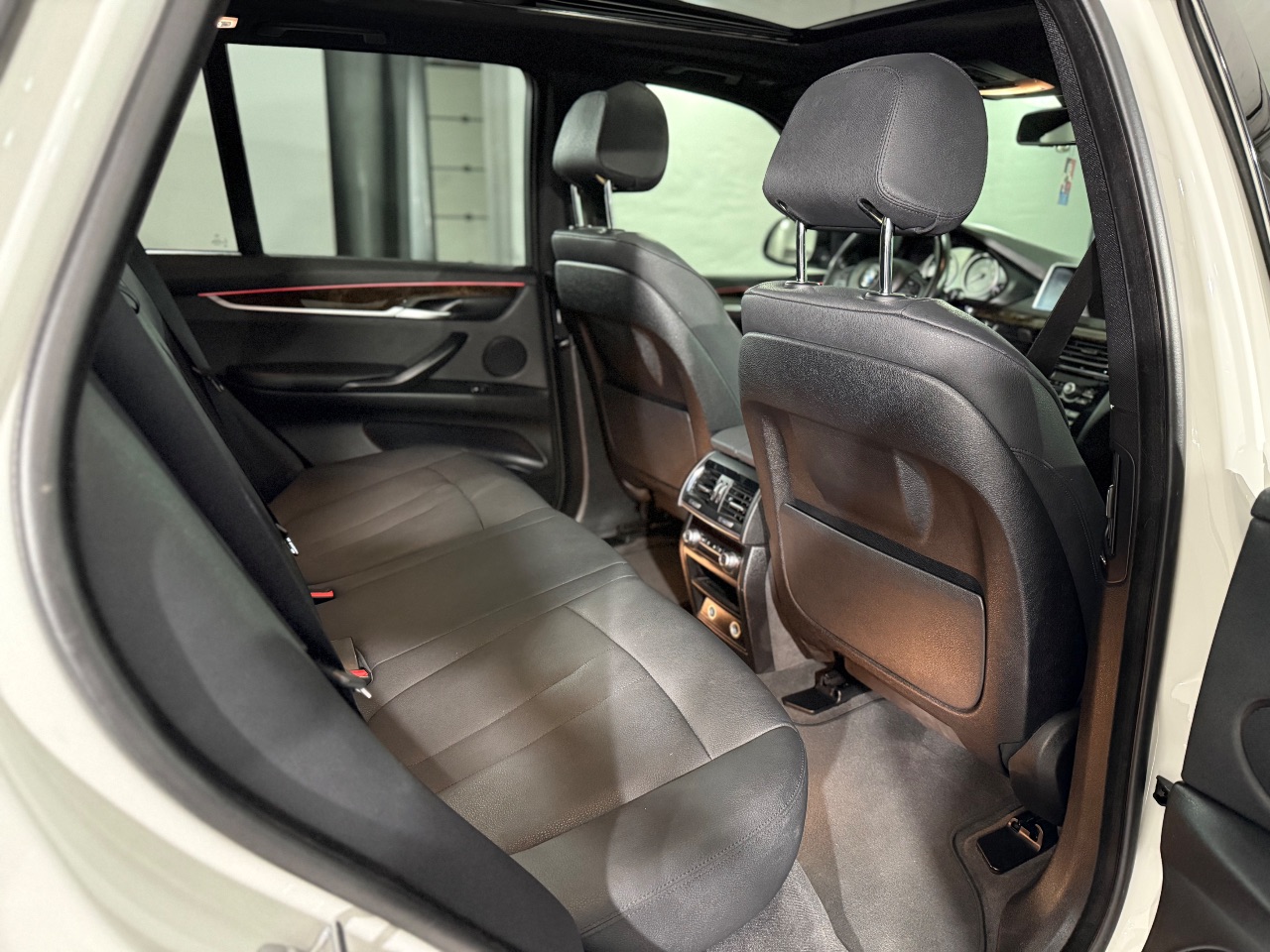 BMW X5 - фото 11