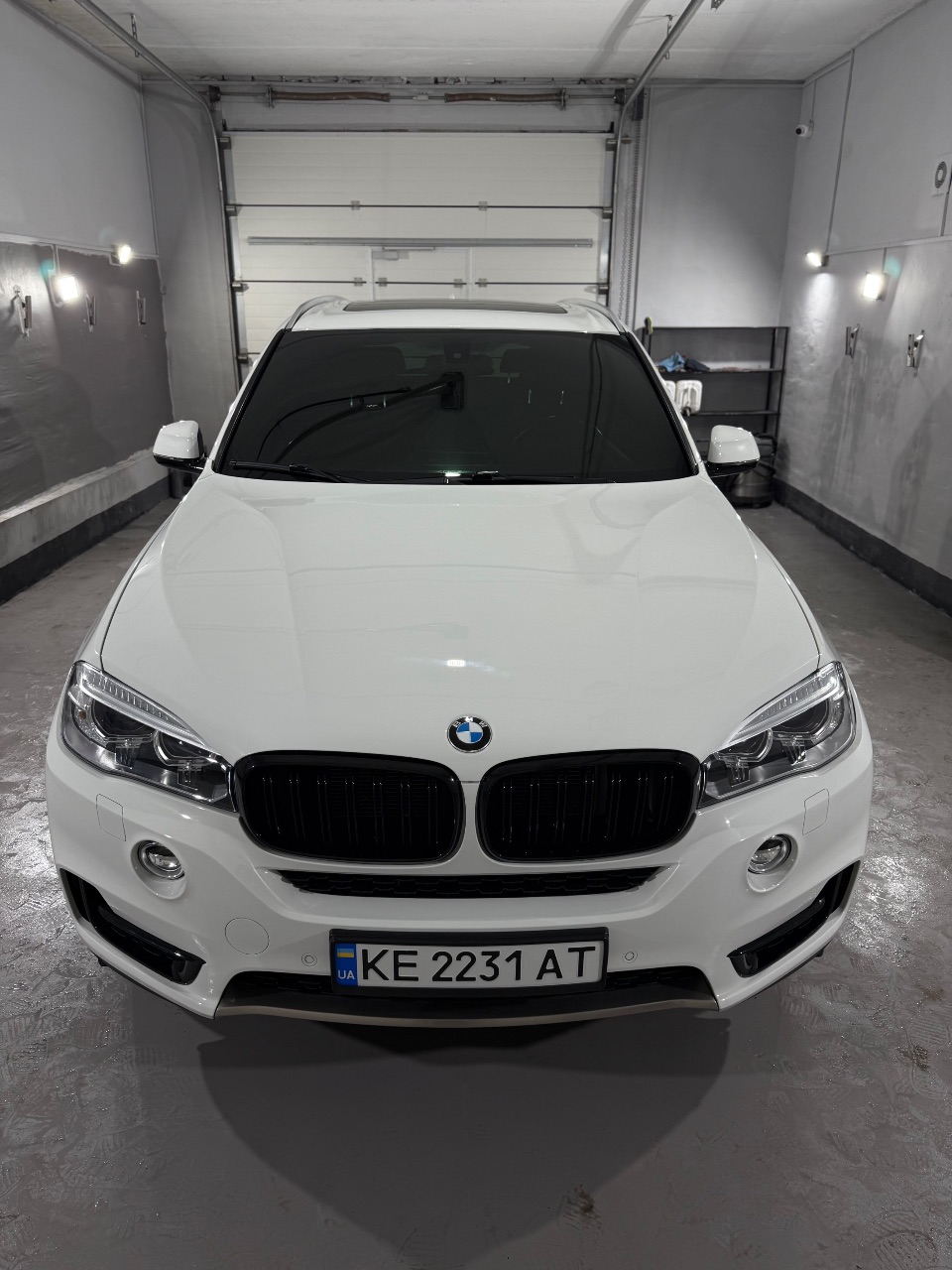 BMW X5 - фото 1