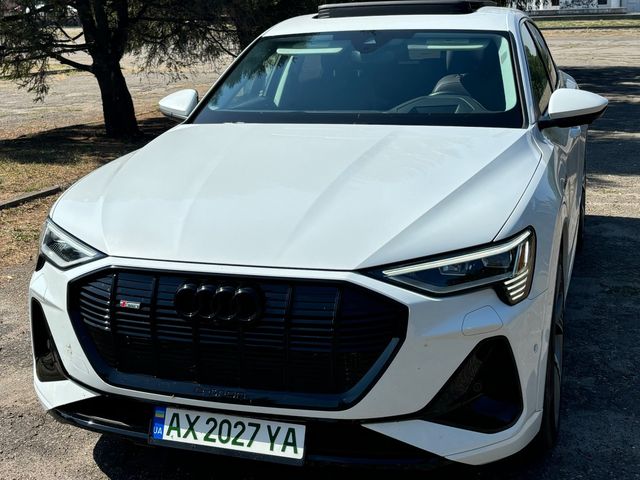Audi e-tron Sportback - зображення 2