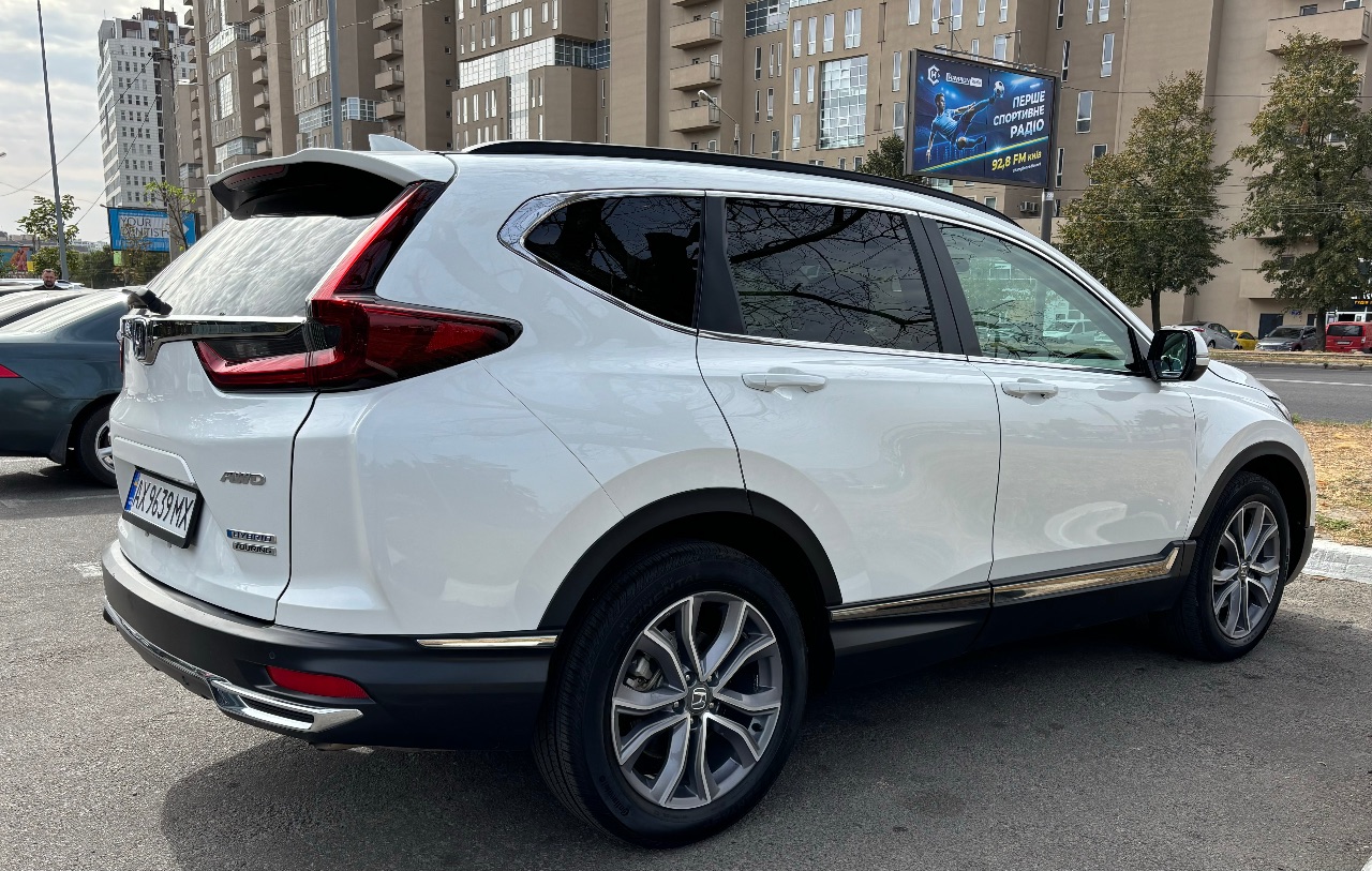 Honda CR-V - фото 16