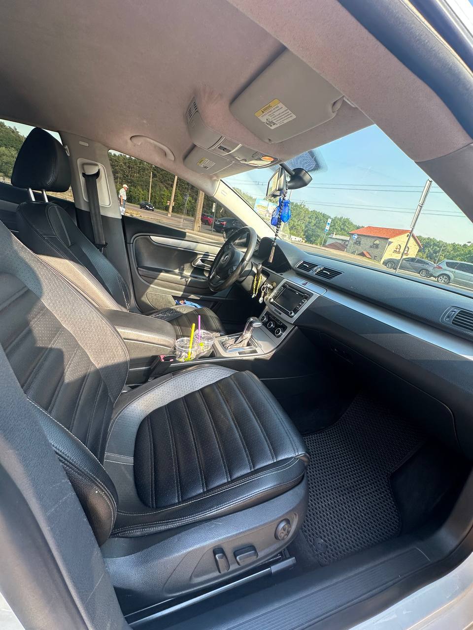 Volkswagen Passat CC - фото 1