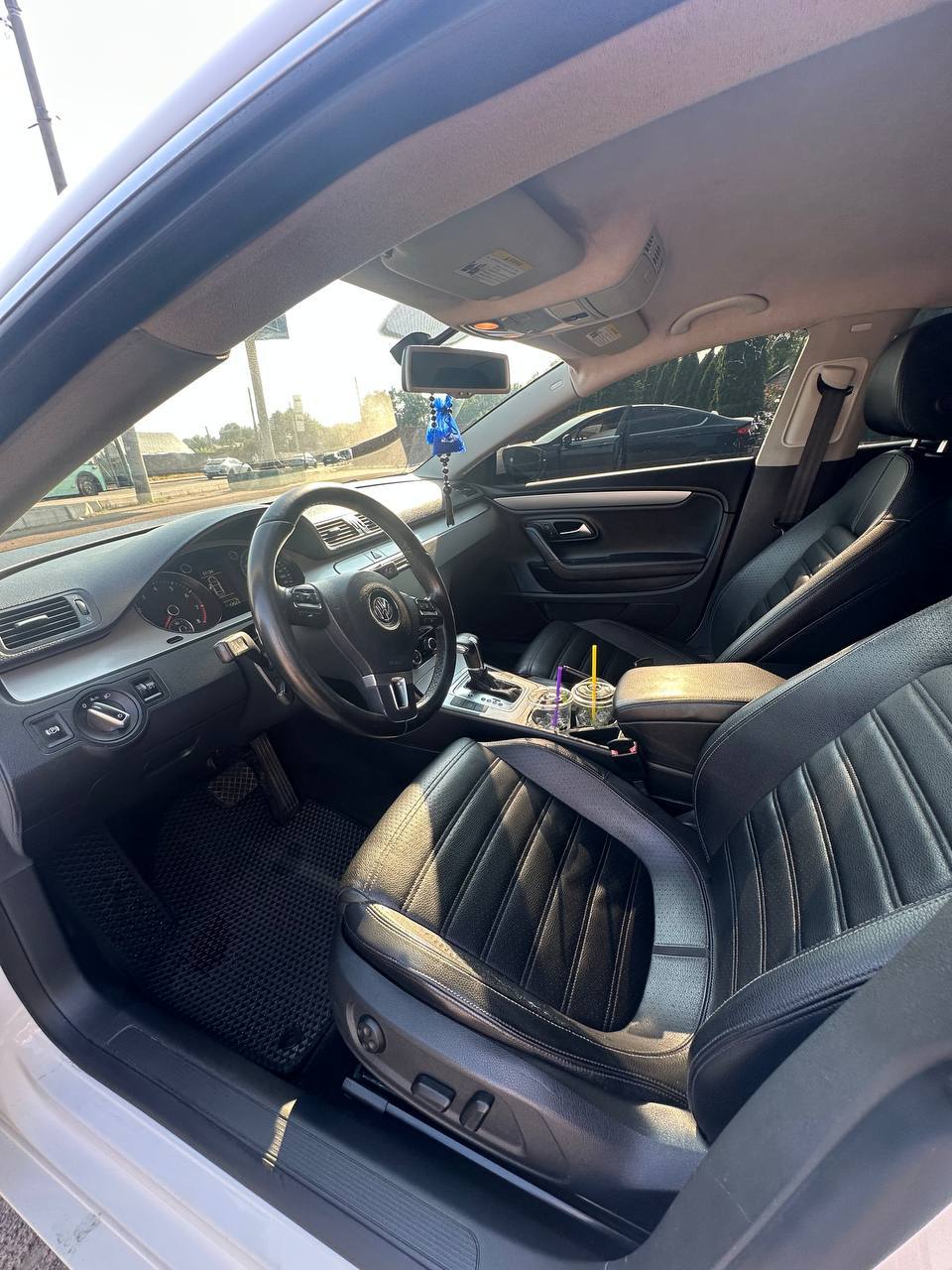 Volkswagen Passat CC - фото 13