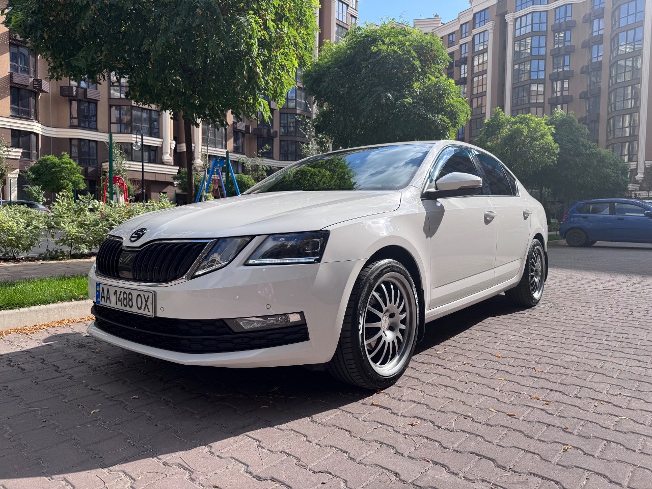 Skoda Octavia - фото 2