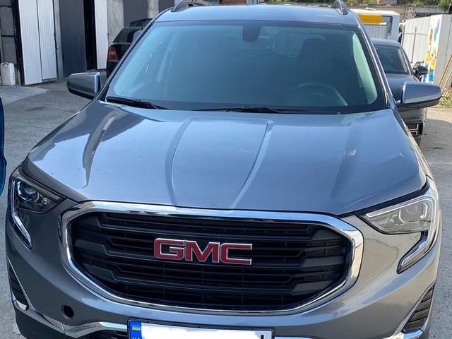 GMC Terrain - фото 2