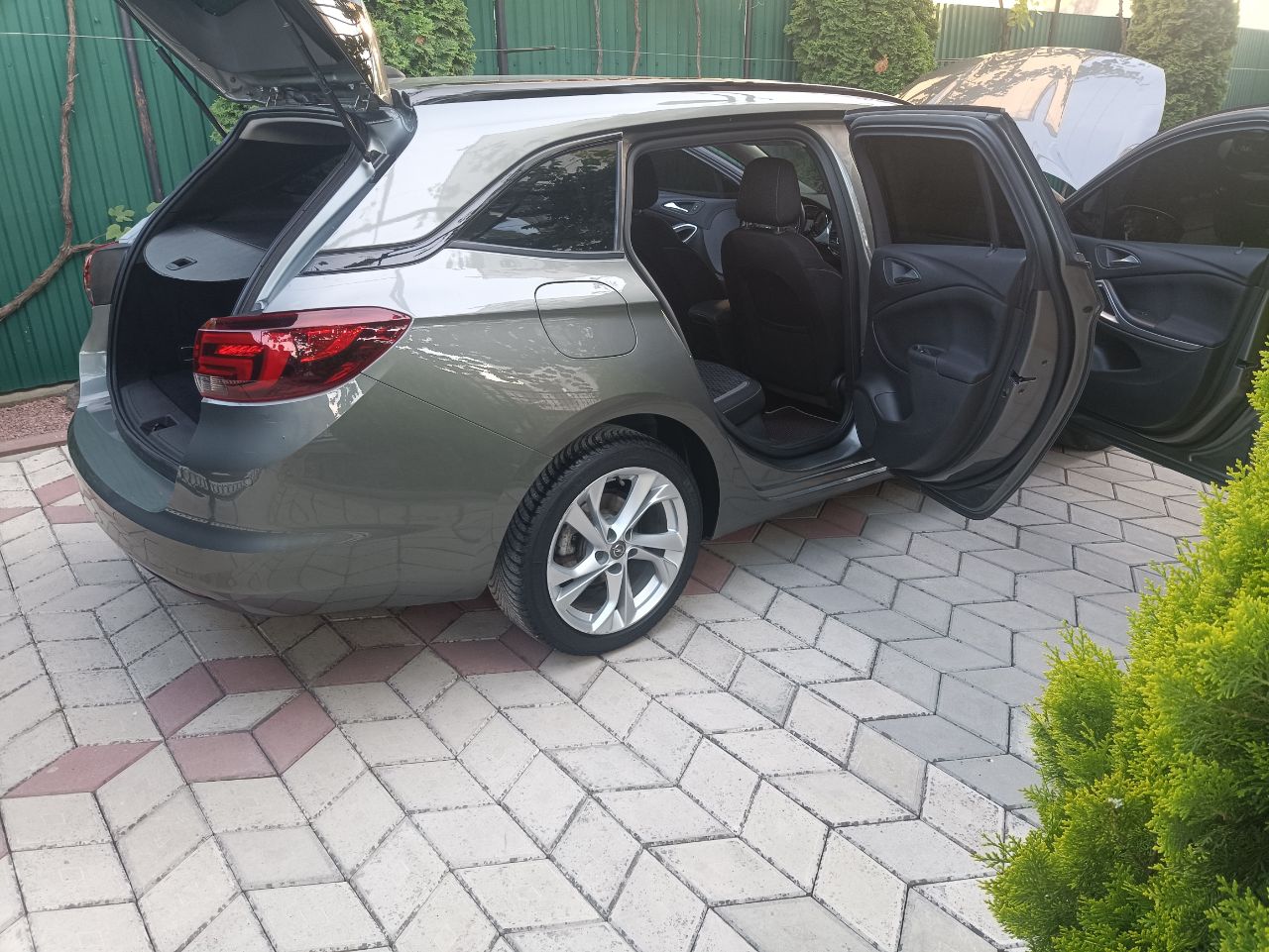 Opel Astra - фото 19