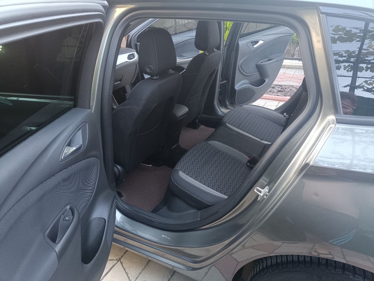 Opel Astra - фото 13