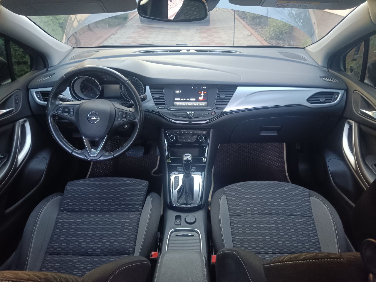 Opel Astra - фото 12