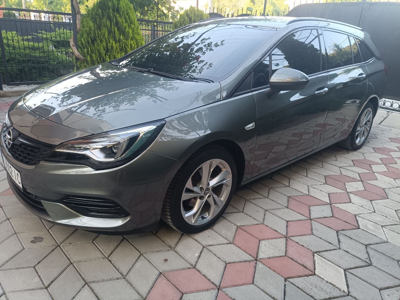 Opel Astra - фото 11