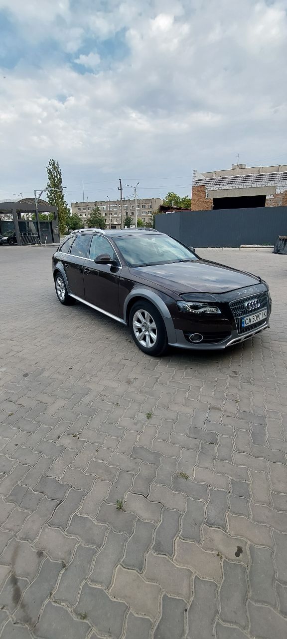 Audi A4 allroad - фото 5