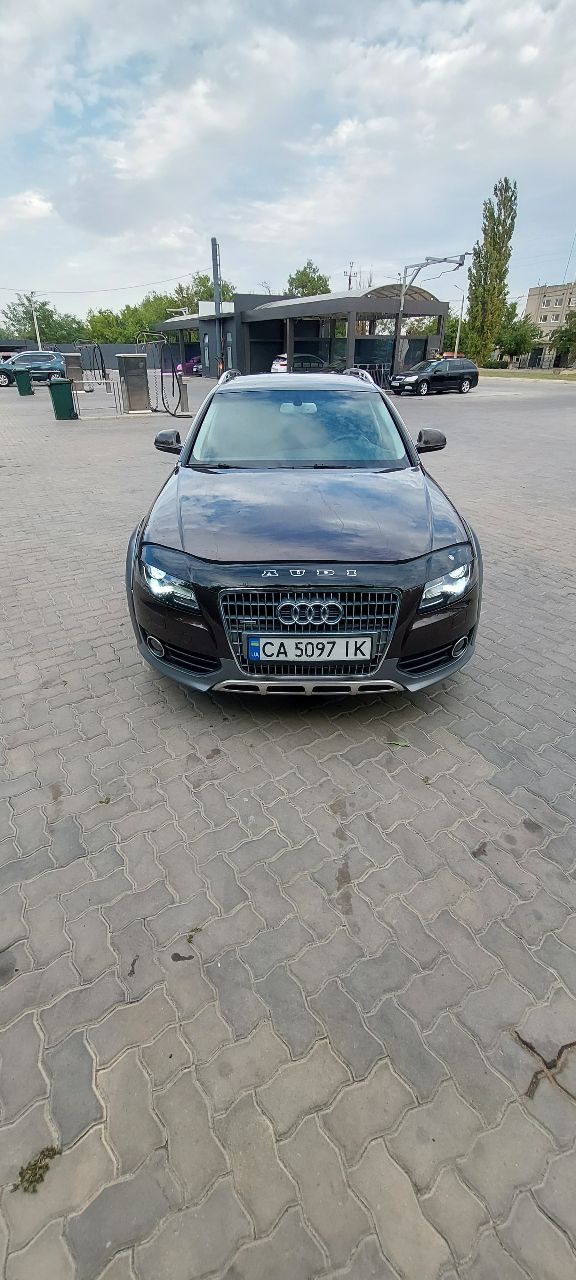 Audi A4 allroad - фото 13