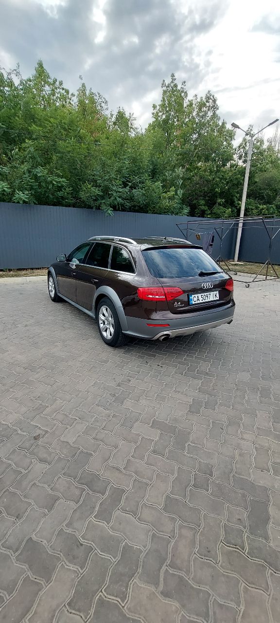 Audi A4 allroad - фото 10