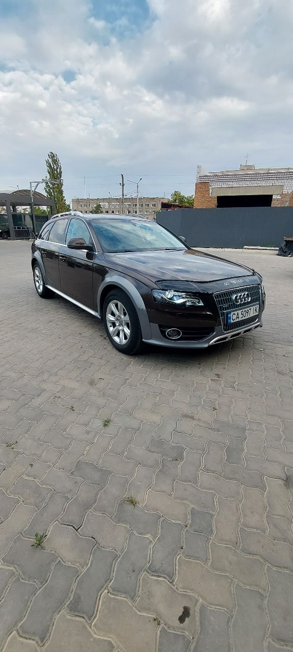 Audi A4 allroad - фото 9