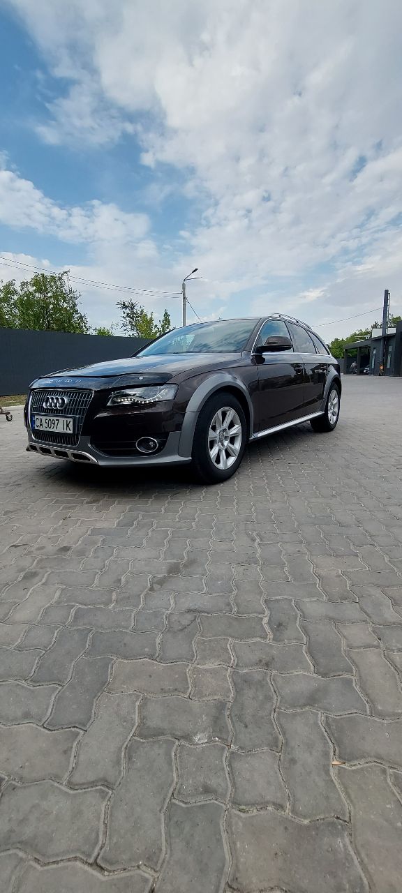 Audi A4 allroad - фото 12