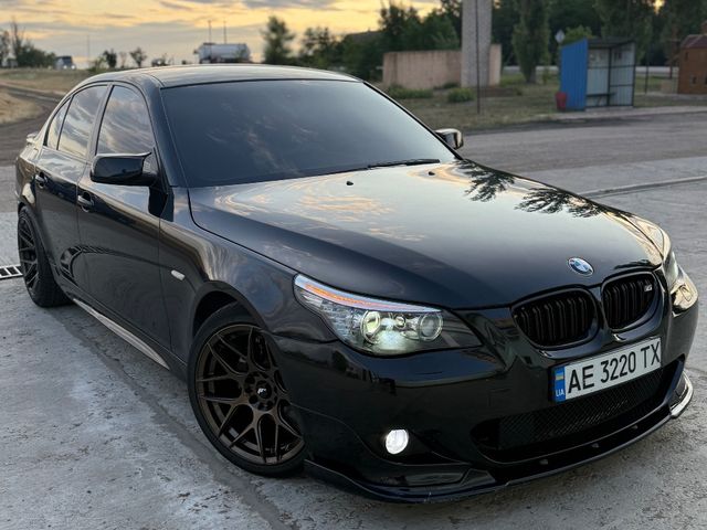 BMW 5 серії 2004, Половинки, $10 000 - зображення 2
