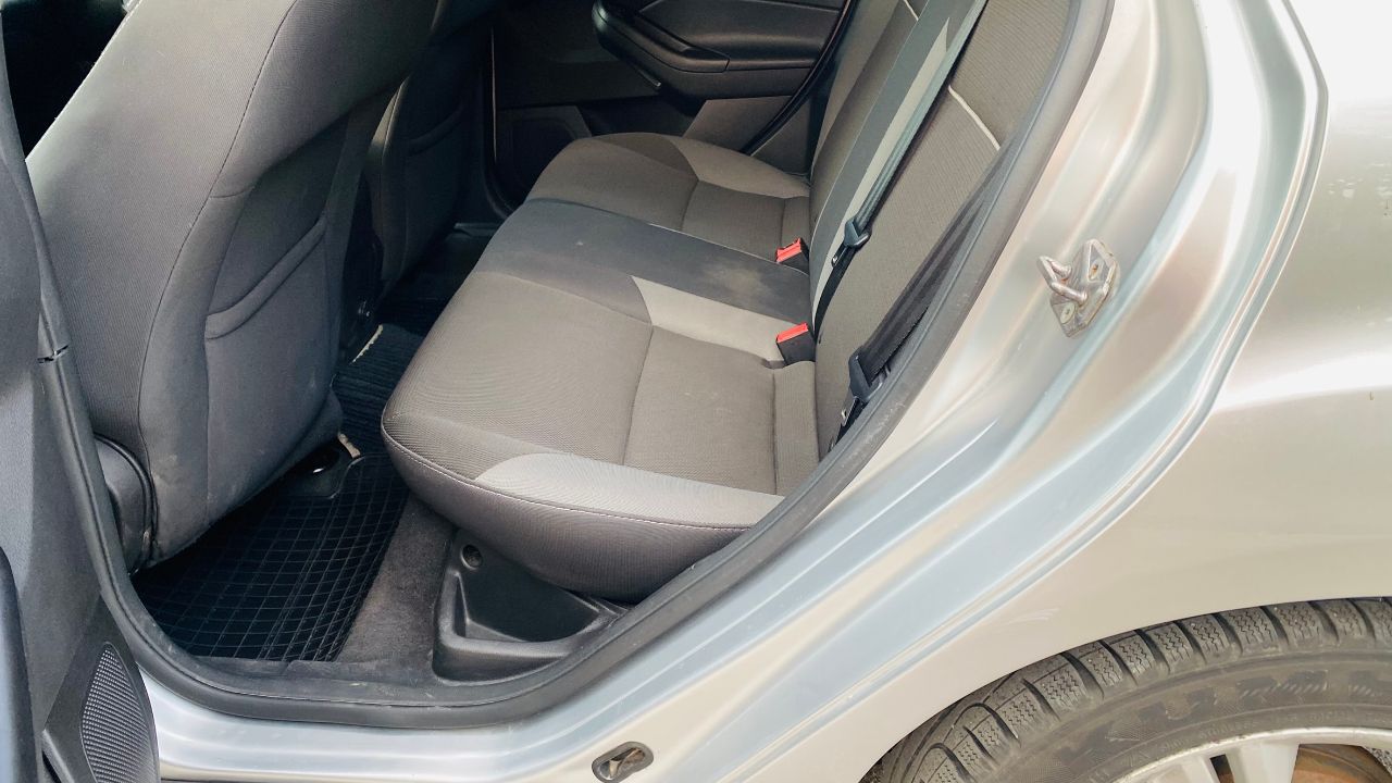 Ford Focus - фото 14