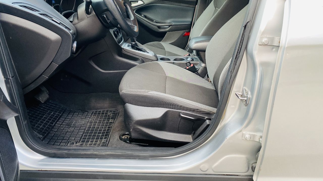 Ford Focus - фото 11