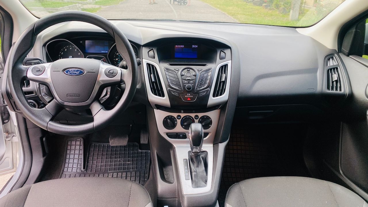 Ford Focus - фото 21