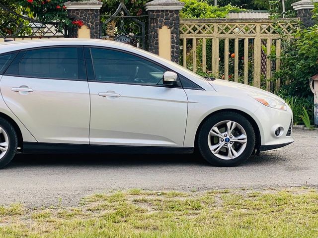 Ford Focus - фото 4