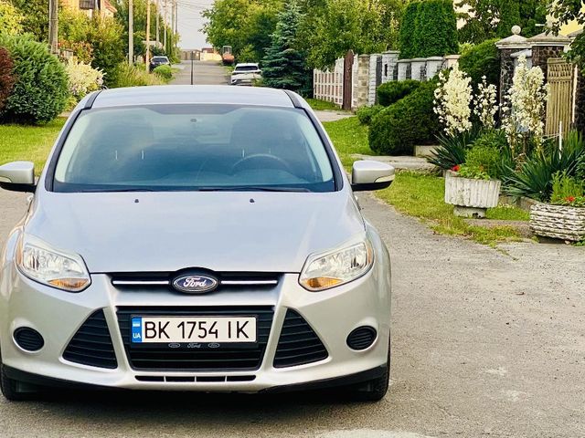 Ford Focus - фото 2