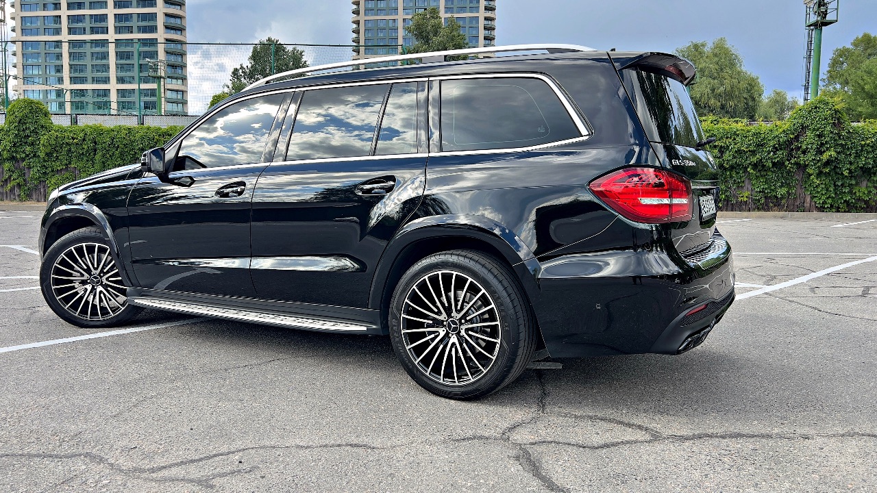 Mercedes-Benz GLS - фото 2