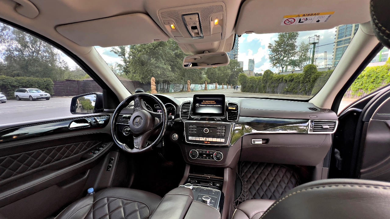 Mercedes-Benz GLS - фото 5