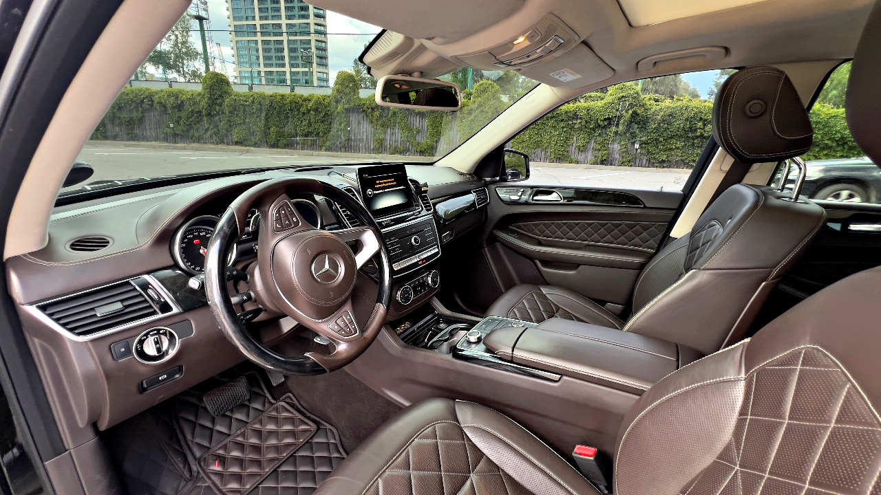 Mercedes-Benz GLS - фото 11