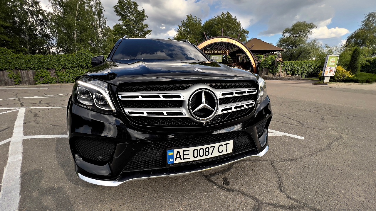 Mercedes-Benz GLS - фото 18