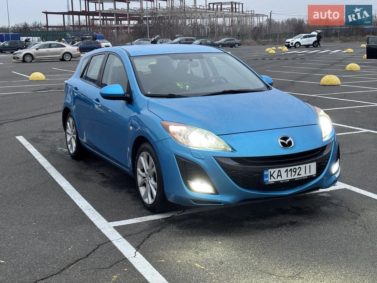 Mazda 3 - фото 6