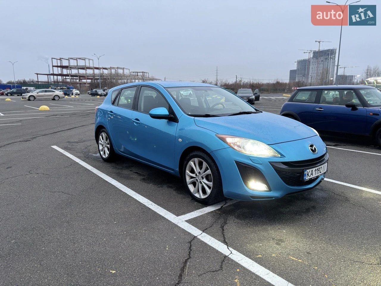 Mazda 3 - фото 5