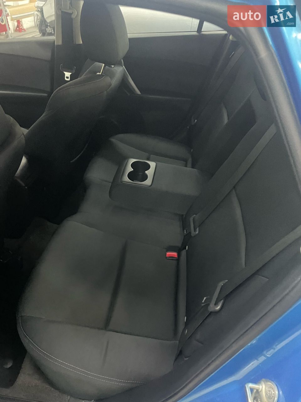 Mazda 3 - фото 17