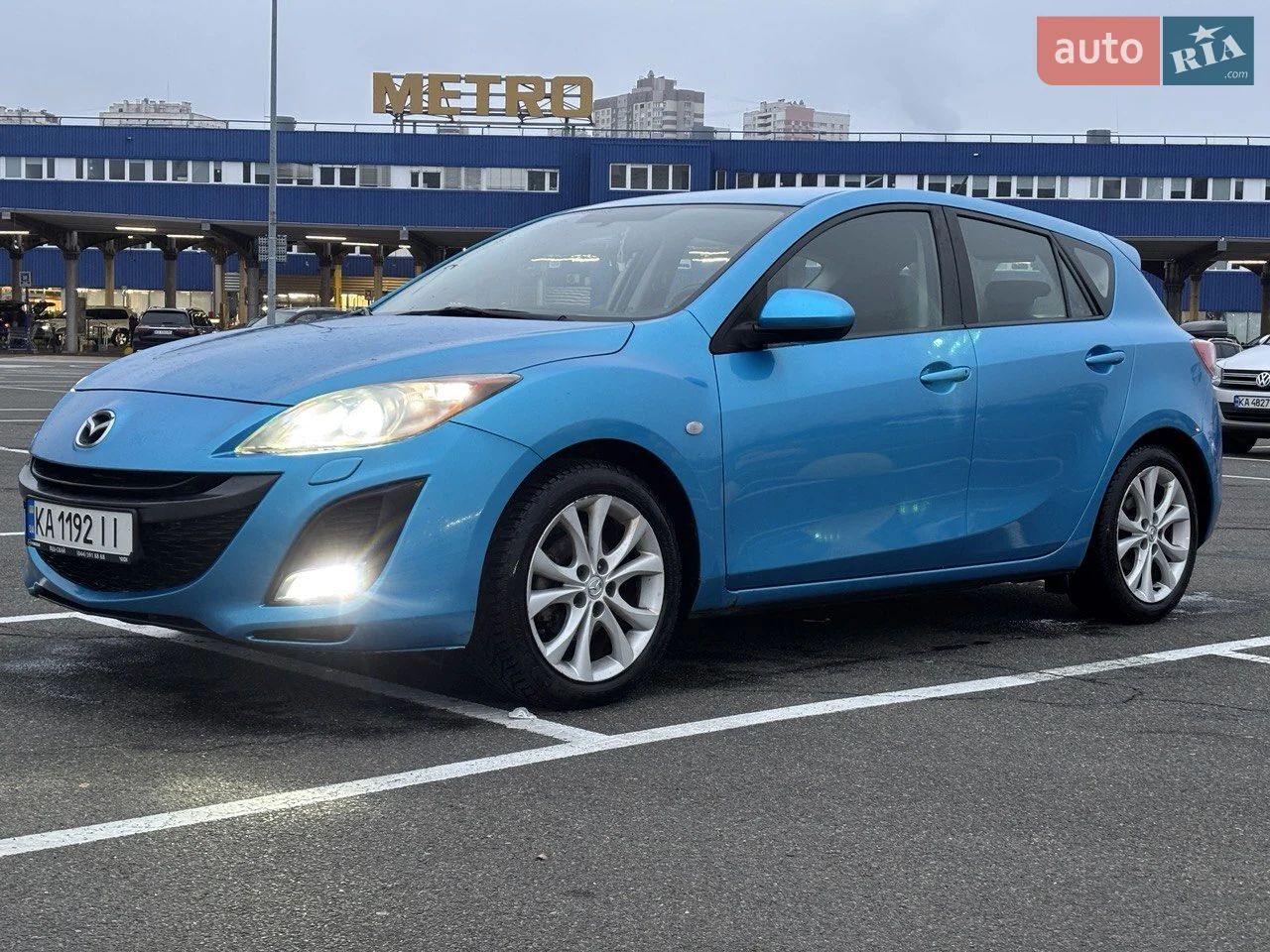Mazda 3 - фото 9