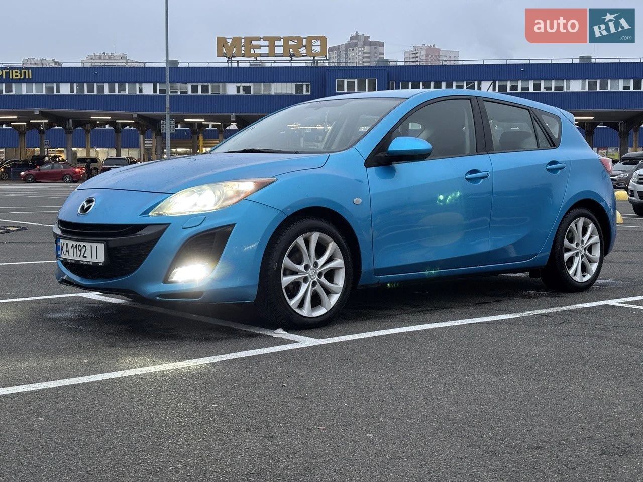 Mazda 3 - фото 8