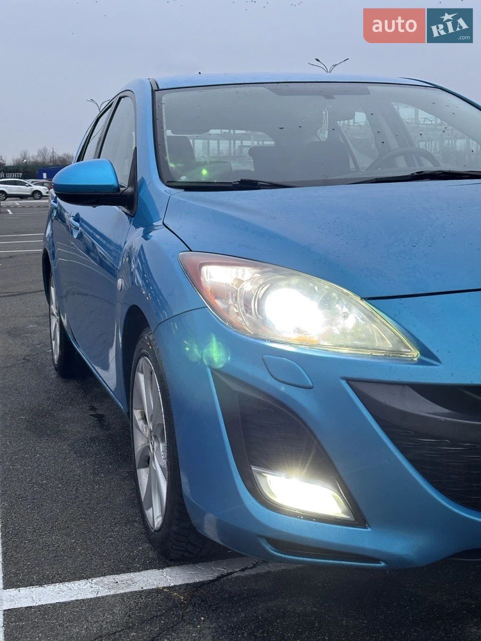 Mazda 3 - фото 7