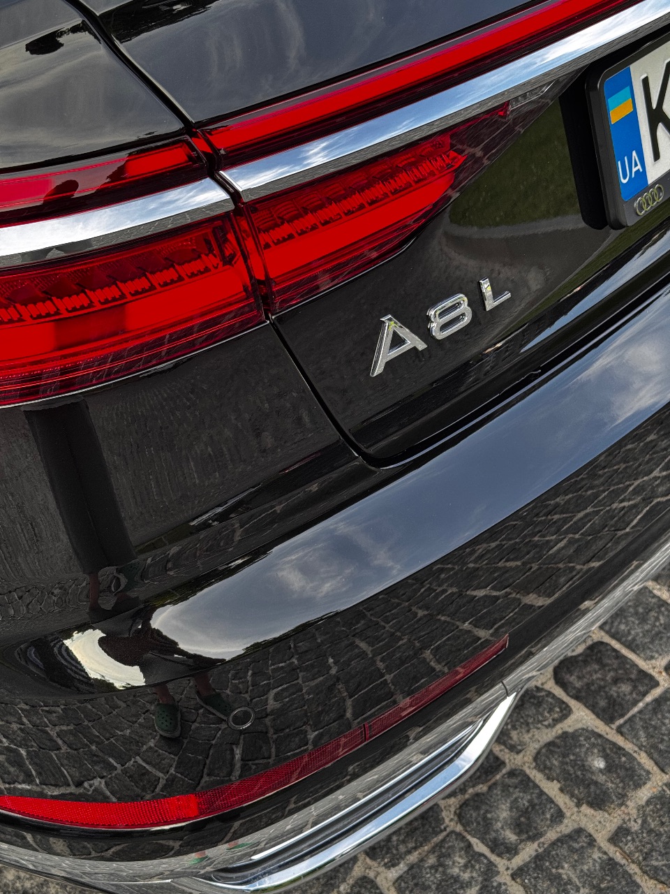 Audi A8 - фото 9