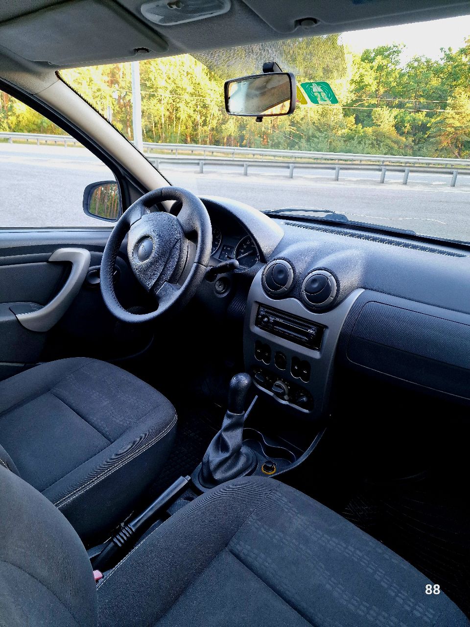 Dacia Sandero - фото 7