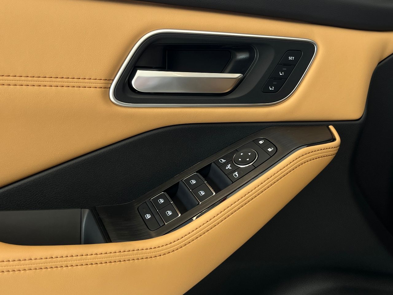 Nissan X-Trail - фото 39