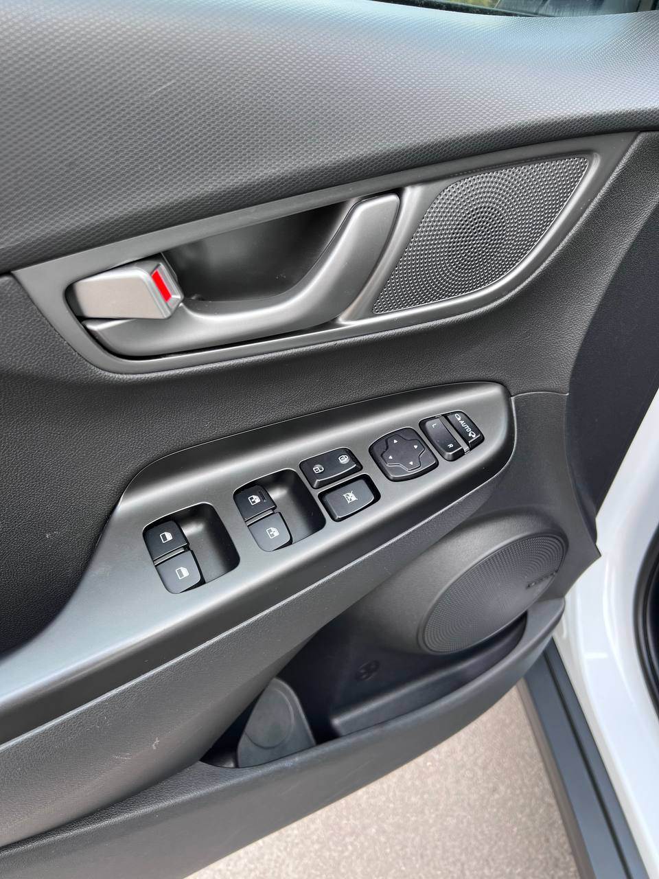 Hyundai Kona - фото 17