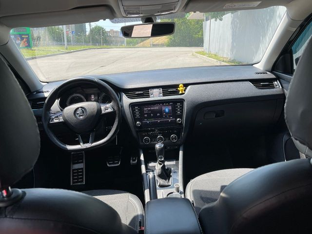 Skoda Octavia - фото 1