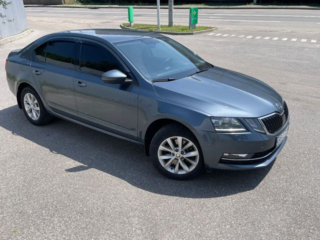 Skoda Octavia - фото 3