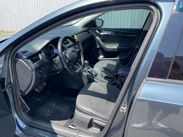 Skoda Octavia - фото 4