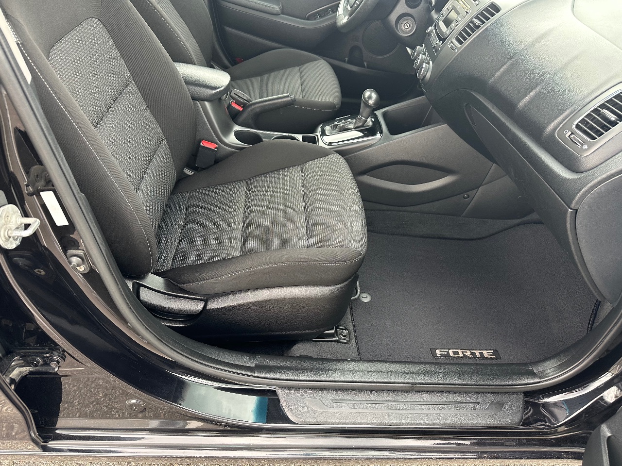 Kia Forte - фото 9