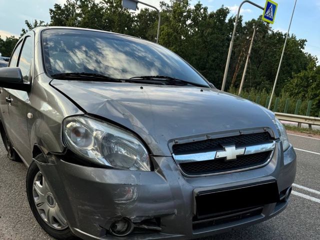 Chevrolet Aveo - фото 1