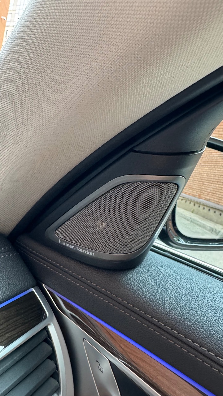 BMW 7 серії - фото 22