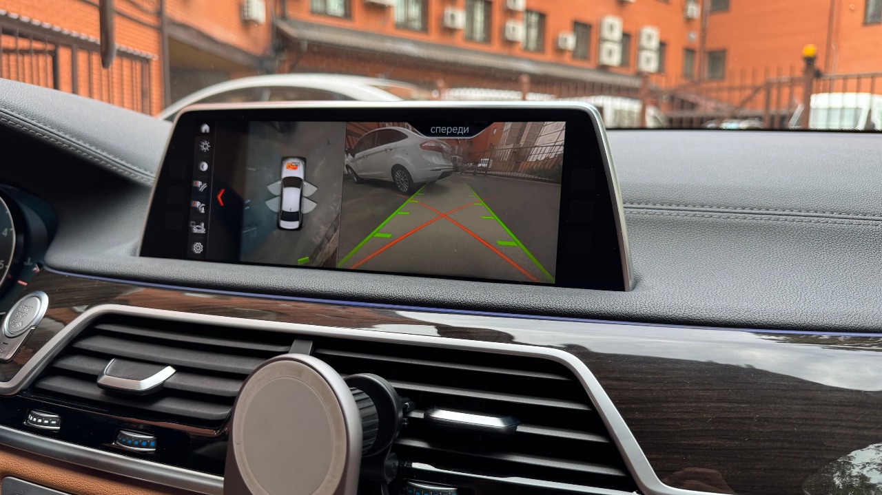 BMW 7 серії - фото 9