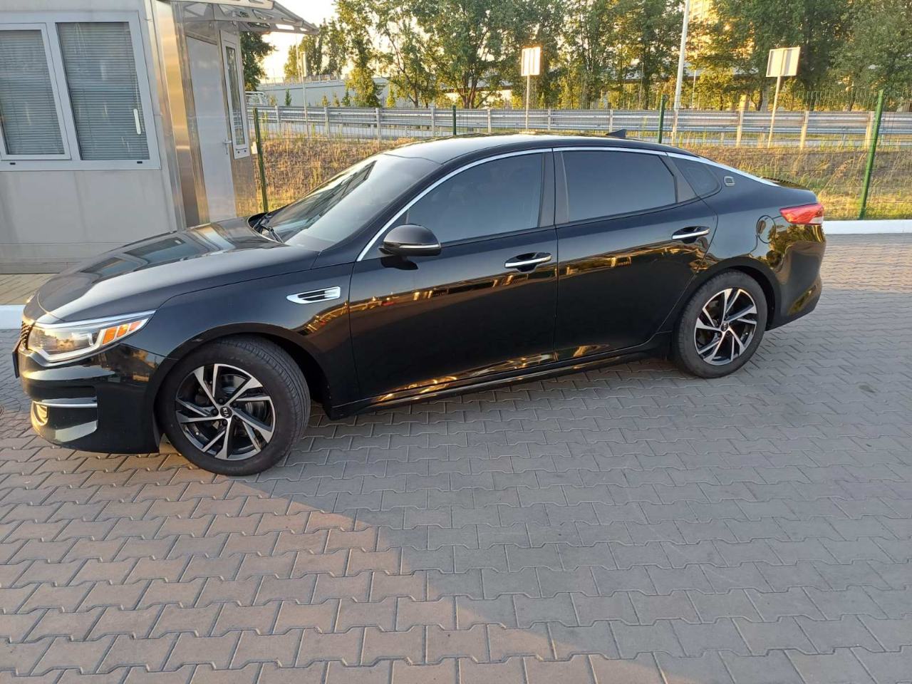 Kia Optima - фото 9