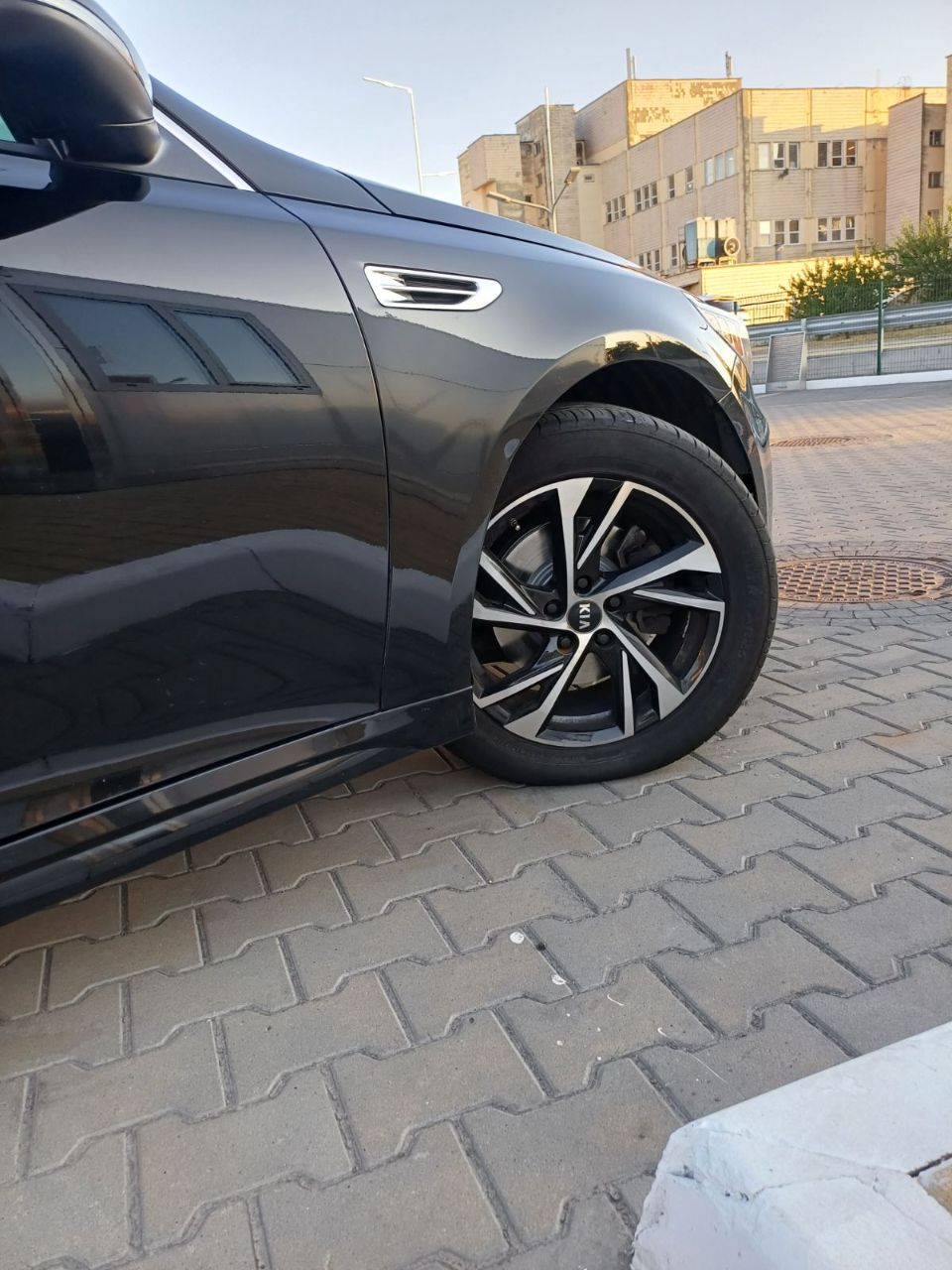 Kia Optima - фото 13